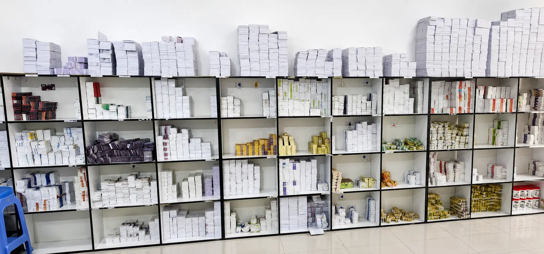 packing materails labels ware house